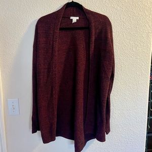 Red cardigan woman’s